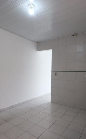Casa à venda com 85m², 2 quartos e 1 vagaCozinha de cima
