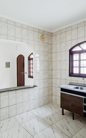Casa à venda com 86m², 2 quartos e 2 vagasCozinha