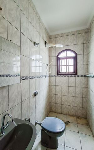 Casa à venda com 86m², 2 quartos e 2 vagasBanheiro da Suíte
