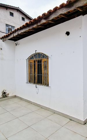 Casa à venda com 86m², 2 quartos e 2 vagasQuintal