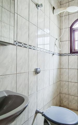 Casa à venda com 86m², 2 quartos e 2 vagasBanheiro da Suíte