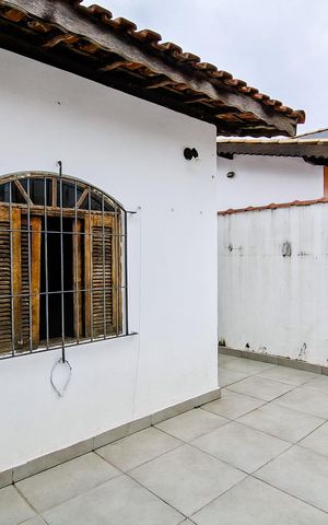 Casa à venda com 86m², 2 quartos e 2 vagasQuintal
