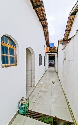 Casa à venda com 86m², 2 quartos e 2 vagasQuintal