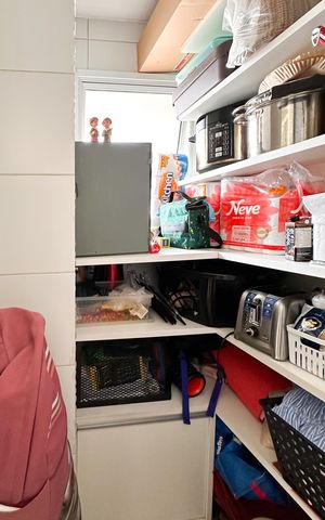 Apartamento à venda com 116m², 3 quartos e 2 vagas Apartamento à venda com 116m², 3 quartos e 2 vagasDespensa