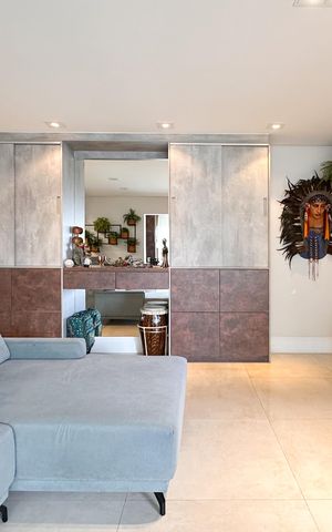Apartamento à venda com 116m², 3 quartos e 2 vagas Apartamento à venda com 116m², 3 quartos e 2 vagasSala