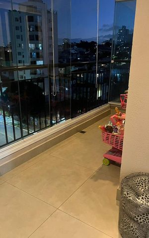 Apartamento à venda com 63m², 2 quartos e 1 vaga Apartamento à venda com 63m², 2 quartos e 1 vagaVaranda
