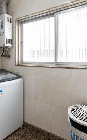 Apartamento à venda com 127m², 3 quartos e 1 vagaÁrea de Serviço