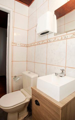 Casa à venda com 120m², 3 quartos e sem vagaBanheiro 1