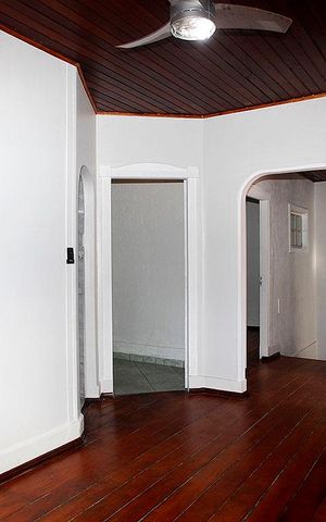 Casa à venda com 120m², 3 quartos e sem vagaSala 1