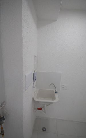 Apartamento à venda com 32m², 2 quartos e sem vaga Apartamento à venda com 32m², 2 quartos e sem vagaCozinha e Área de Serviço
