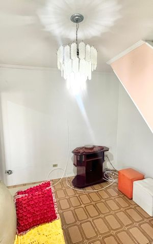 Casa à venda com 189m², 2 quartos e 1 vagaSala