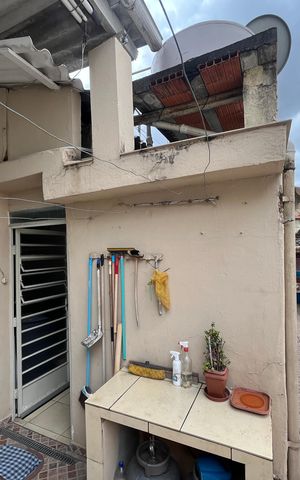 Casa à venda com 189m², 2 quartos e 1 vagaÁrea externa