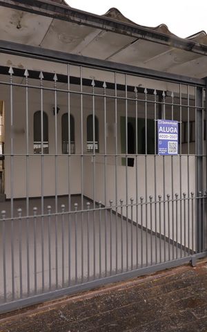 Casa à venda com 95m², 2 quartos e 1 vagaFachada com a Plaquinha FIXT-1136