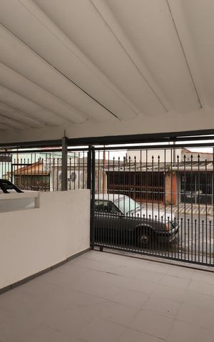 Casa à venda com 95m², 2 quartos e 1 vagaGaragem