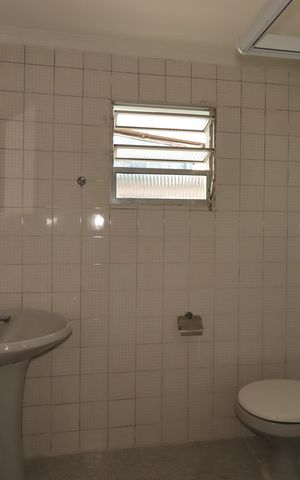 Casa à venda com 95m², 2 quartos e 1 vagaBanheiro
