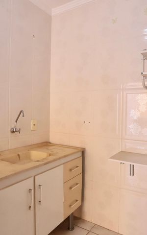 Casa à venda com 450m², 4 quartos e 6 vagasCozinha Serviço