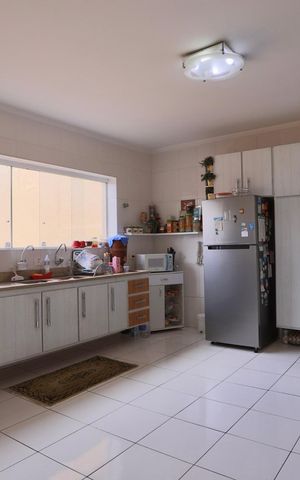 Casa à venda com 450m², 4 quartos e 6 vagasCozinha