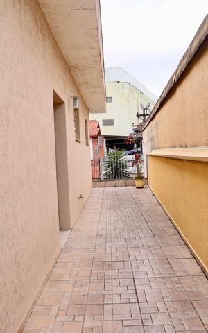 Casa à venda com 450m², 4 quartos e 6 vagasVaranda