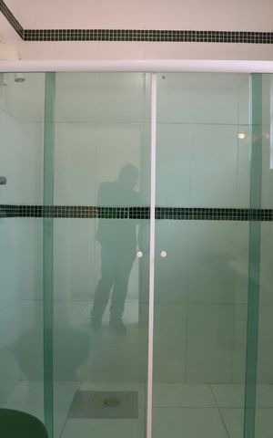 Casa à venda com 450m², 4 quartos e 6 vagasBanheiro 1
