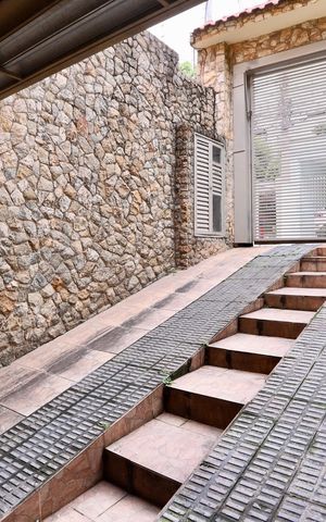 Casa à venda com 450m², 4 quartos e 6 vagasGaragem