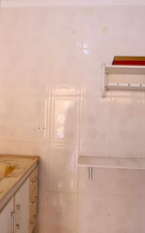Casa à venda com 450m², 4 quartos e 6 vagasCozinha Serviço