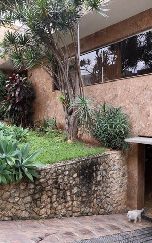 Casa à venda com 450m², 4 quartos e 6 vagasJardim