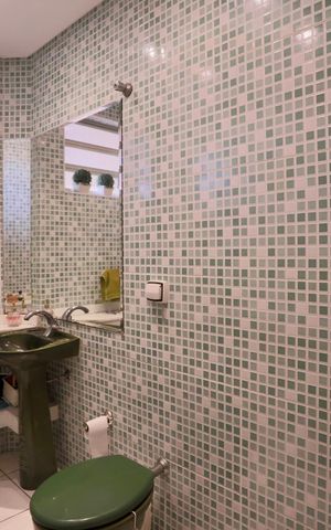 Casa à venda com 450m², 4 quartos e 6 vagasLavabo