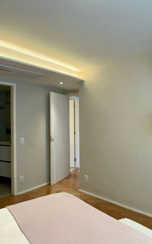 Apartamento à venda com 178m², 3 quartos e 2 vagas Apartamento à venda com 178m², 3 quartos e 2 vagasSuite