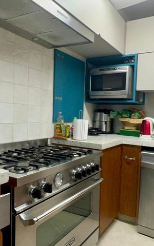 Apartamento à venda com 178m², 3 quartos e 2 vagas Apartamento à venda com 178m², 3 quartos e 2 vagasCozinha