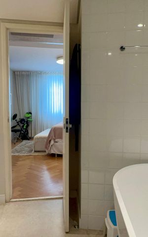 Apartamento à venda com 178m², 3 quartos e 2 vagas Apartamento à venda com 178m², 3 quartos e 2 vagasBanheiro da Suíte