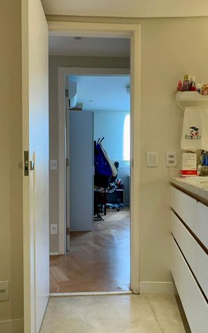 Apartamento à venda com 178m², 3 quartos e 2 vagas Apartamento à venda com 178m², 3 quartos e 2 vagasBanheiro