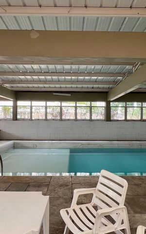 Apartamento à venda com 178m², 3 quartos e 2 vagas Apartamento à venda com 178m², 3 quartos e 2 vagasPiscina Coberta