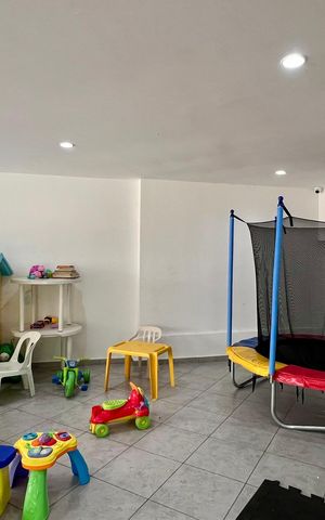 Apartamento à venda com 178m², 3 quartos e 2 vagas Apartamento à venda com 178m², 3 quartos e 2 vagasBrinquedoteca