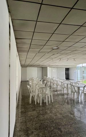 Apartamento à venda com 178m², 3 quartos e 2 vagas Apartamento à venda com 178m², 3 quartos e 2 vagasSalão de Festas