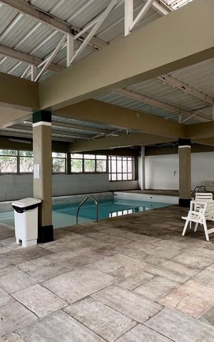 Apartamento à venda com 178m², 3 quartos e 2 vagas Apartamento à venda com 178m², 3 quartos e 2 vagasPiscina Coberta