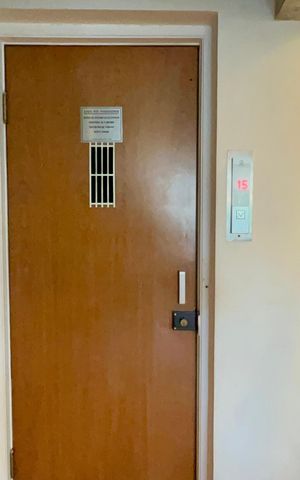Apartamento à venda com 178m², 3 quartos e 2 vagas Apartamento à venda com 178m², 3 quartos e 2 vagasHall de entrada