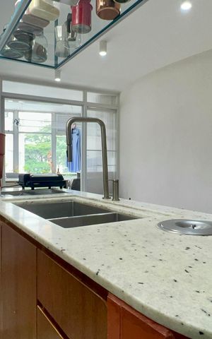 Apartamento à venda com 178m², 3 quartos e 2 vagas Apartamento à venda com 178m², 3 quartos e 2 vagasCozinha