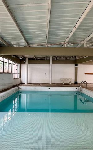 Apartamento à venda com 178m², 3 quartos e 2 vagas Apartamento à venda com 178m², 3 quartos e 2 vagasPiscina Coberta