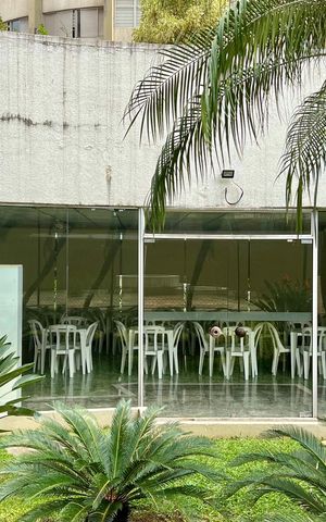 Apartamento à venda com 178m², 3 quartos e 2 vagas Apartamento à venda com 178m², 3 quartos e 2 vagasSalão de Festas