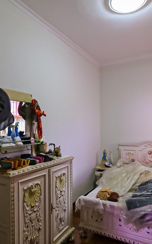 Casa à venda com 400m², 4 quartos e 3 vagas Casa à venda com 400m², 4 quartos e 3 vagasQuarto 2