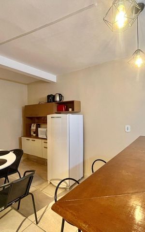 Studio para alugar com 50m², 2 quartos e sem vaga Studio para alugar com 50m², 2 quartos e sem vagaSala