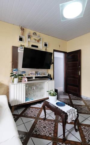Casa à venda com 109m², 4 quartos e sem vagaSala