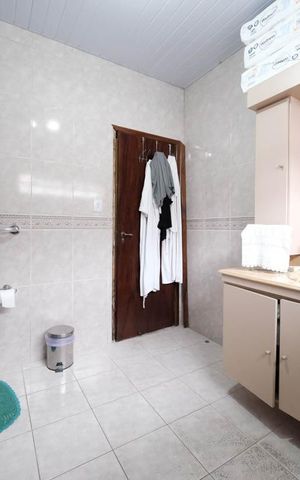 Casa à venda com 109m², 4 quartos e sem vagaBanheiro