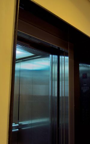 Apartamento à venda com 127m², 4 quartos e 3 vagasElevador
