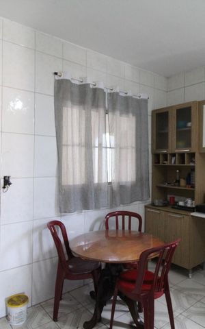 Casa à venda com 260m², 3 quartos e 2 vagasCasa 04
