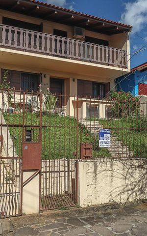 Casa à venda com 200m², 3 quartos e 4 vagasFachada