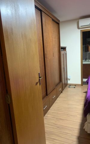 Casa à venda com 253m², 4 quartos e 2 vagas Casa à venda com 253m², 4 quartos e 2 vagasQuarto