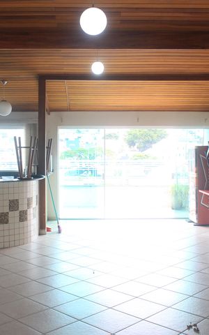 Casa à venda com 480m², 3 quartos e 6 vagasSalão de Festas