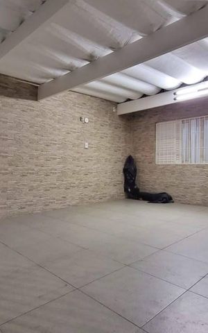 Casa à venda com 200m², 2 quartos e 2 vagasGaragem