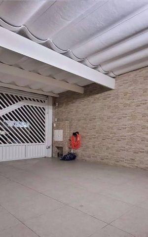 Casa à venda com 200m², 2 quartos e 2 vagasGaragem